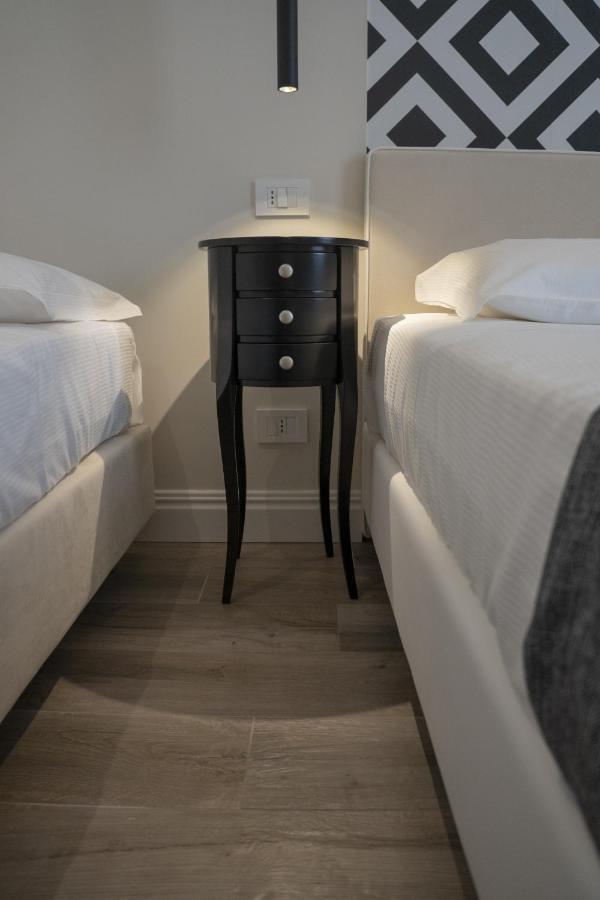 Luxmari & Hotel 3*