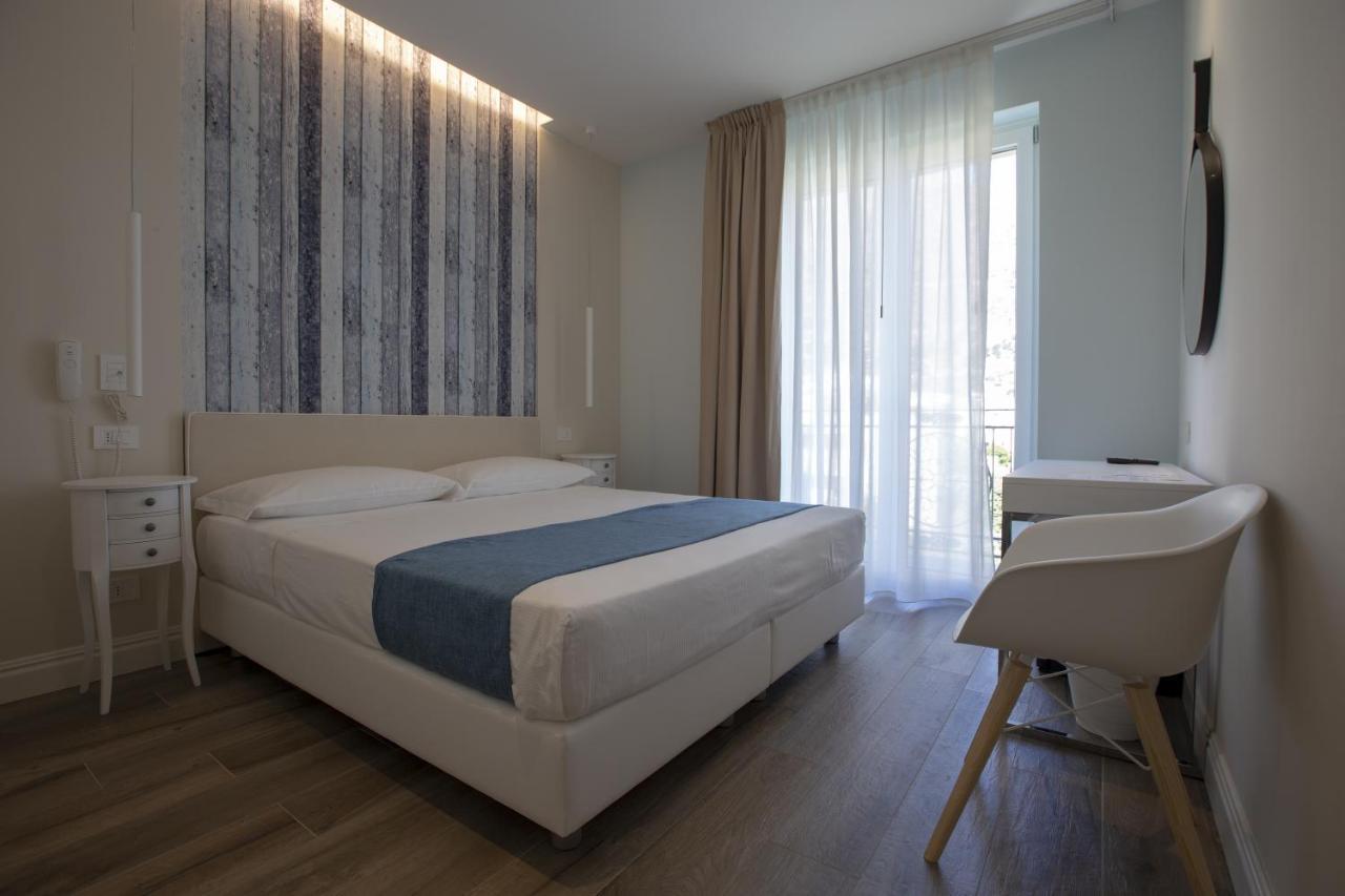 Hotel Luxmari & Castellammare del Golfo